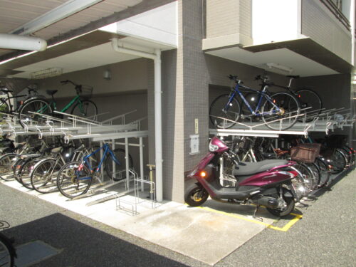 駐輪場、バイク置場ほかに2ヶ所あります